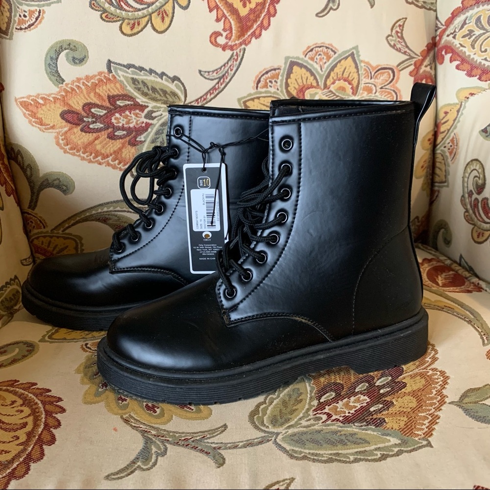 Charles Albert Black Combat Boots